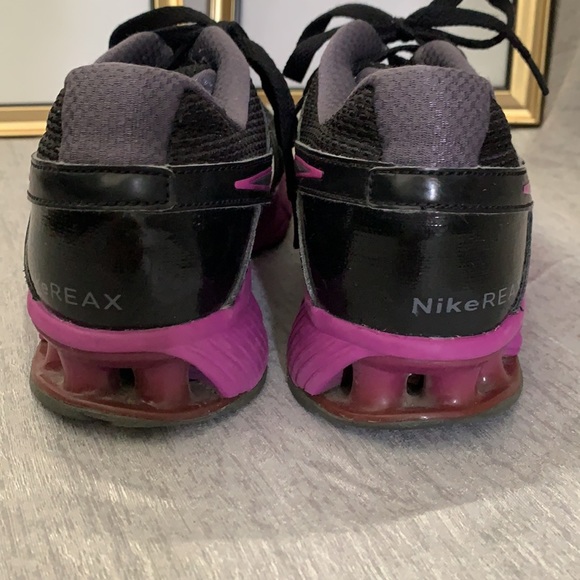 Nike Reax Sneakers - Picture 3 of 10